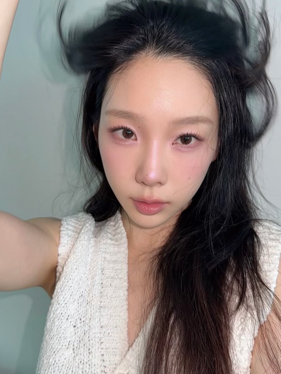 no_exit_taeyeon's tweet photo. 260617 태연 인스타그램
🤭🤭🤭
https://t.co/DYRbizEML8 https://t.co/JxI9PhhIzx
