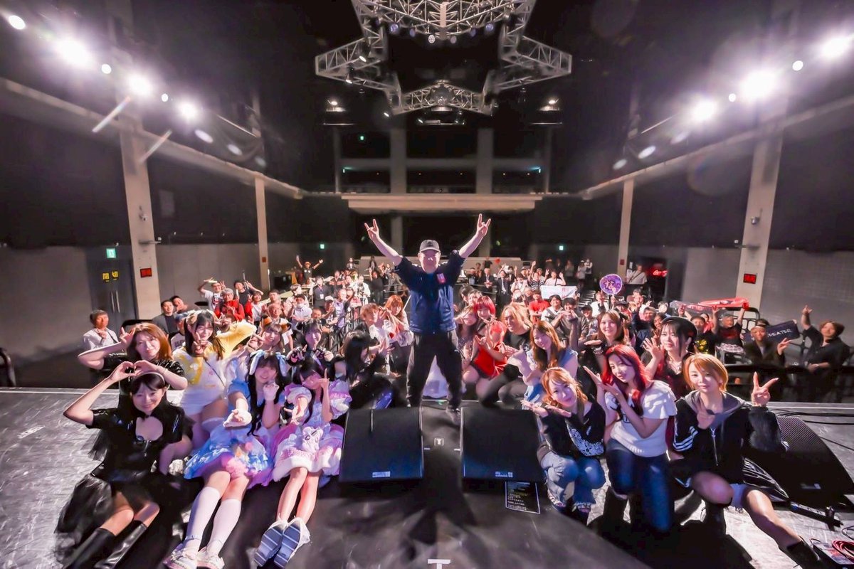 kanon_amou's tweet photo. 昨日はMs.RedTHEATERで川崎club CITTA'でした！王子お誕生日&amp;19周年おめでとうございます🎊🥳👏
チッタはやっぱり特別感ある場所で、何度か出演させてもらっているけど毎回演りやすくて感動します。
皆のお顔もよく見えて、盛り上げてくださり本当にありがとうございました✨❤️‍🔥花道長かった！ https://t.co/4hR2FZpjzw