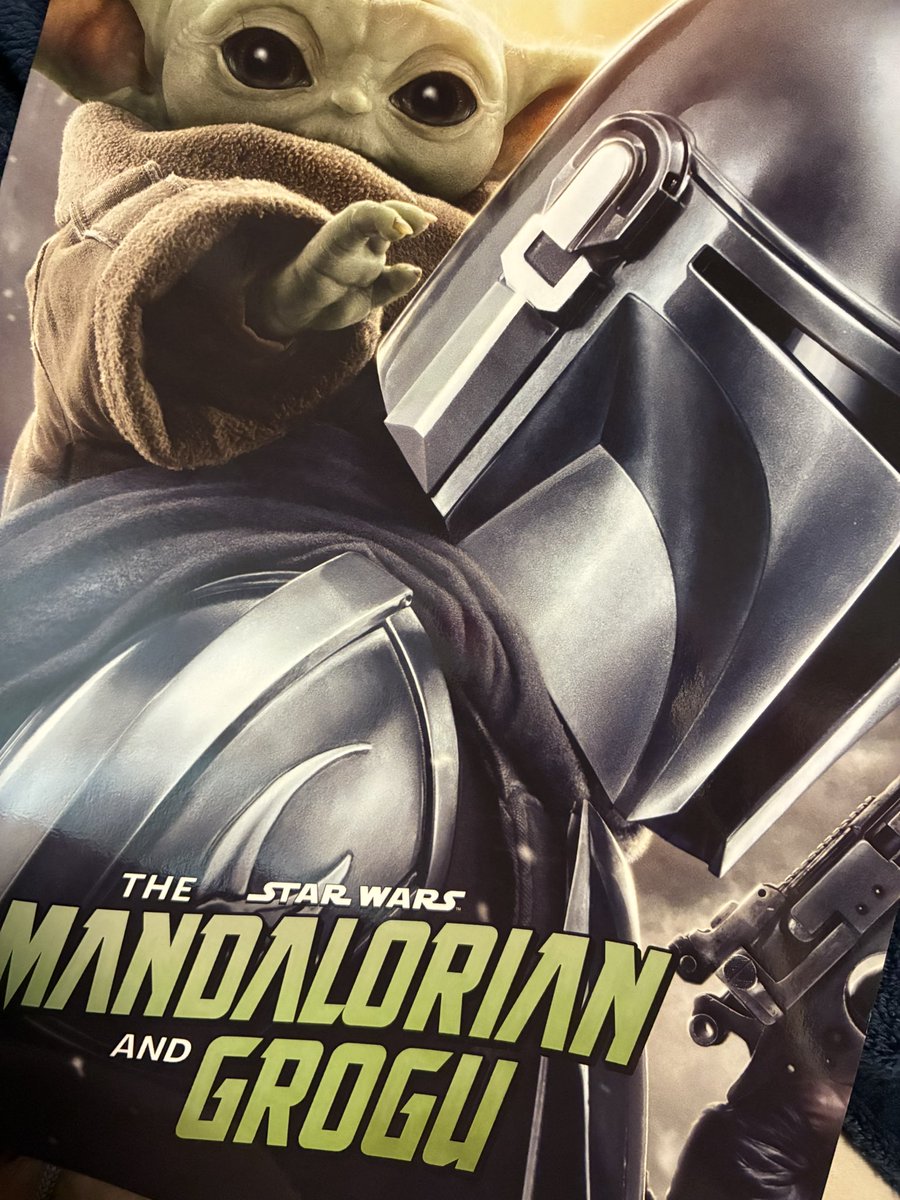 loto_sub's tweet photo. まじ久々に映画観に行ってきたけどスターウォーズが久々すぎてでてくるキャラあれなんだっけな〜！！！ってなりながら観てた
おもろかったです https://t.co/h4dqDOWJPp