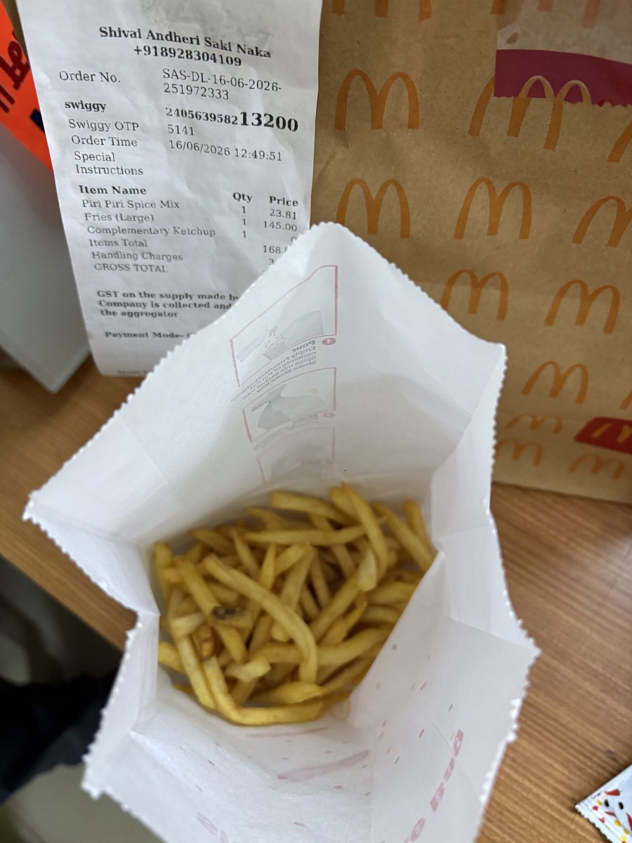 omkarr2106's tweet photo. This is what Mc Donalds is serving now a days. I have ordered these fries from Saki Naka, Andheri Store of @mcdonaldsindia via Swiggy. They have literally fried a rotten potato. On reporting this @Swiggy have just provided a refund of ₹50/-. This is where we stand.
@fssaiindia https://t.co/Nb3Snyz3np