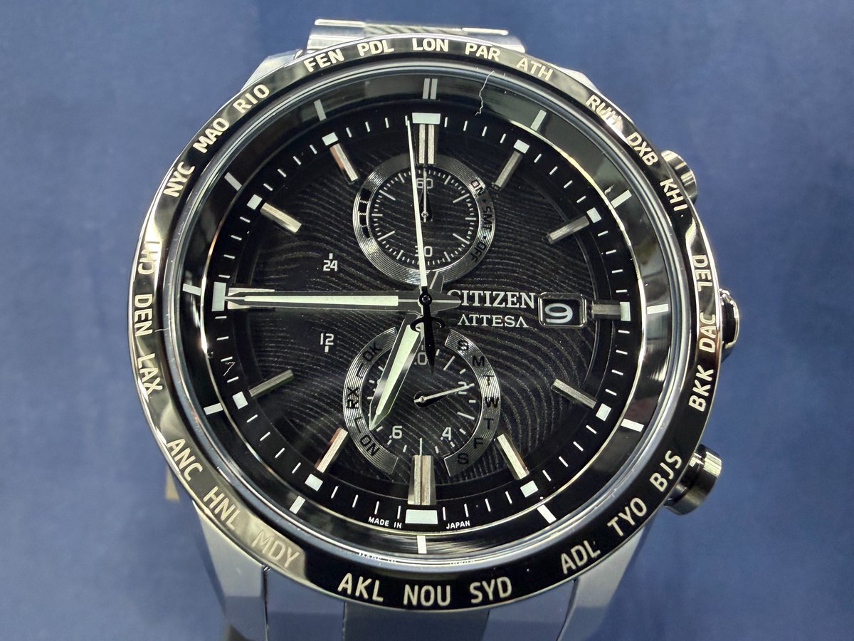 yodobashi_senda's tweet photo. シチズンより大人気モデルのご紹介❗️/
#CITIZEN #ATTESA より発売のマンダロリアンモデルのご紹介❗️
大人気映画 STAR WARS とのコラボモデル❗️
ベスカー合金を使用した斬新な文字盤です✨
📍3階時計コーナーにて販売中です
➡️https://t.co/2f0Uv3Bgge https://t.co/WFV61bbFF8