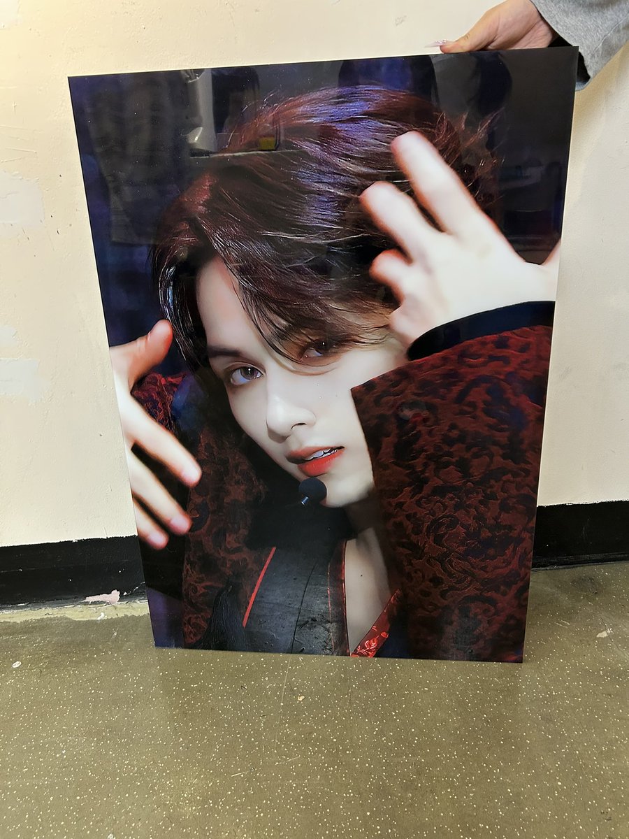 SVT_BODYGUARD's tweet photo. 문준휘 천사그자체 이걸 다 못들고간다니 그게후회될뿐..

@HBD_610 

#GeminiMoonJunDay 

#너와_내_자리에_이름을_기억해 https://t.co/TCSM91fRYt