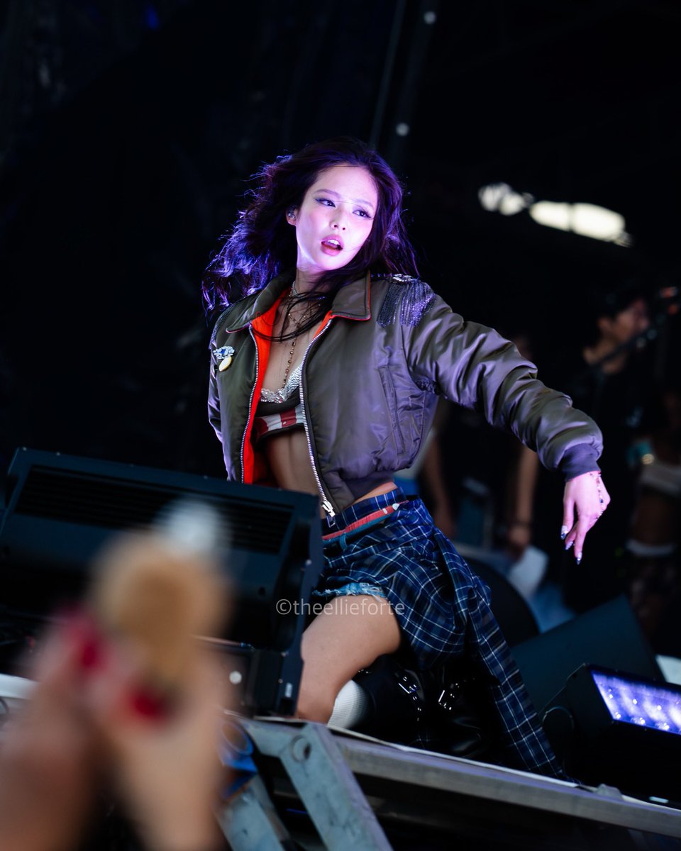JennieDCGallery's tweet photo. 260610 #JENNIE at the 2026 Governors Ball Music Festival in New York City (cr. theellieforte) https://t.co/8JYq8SO7m3