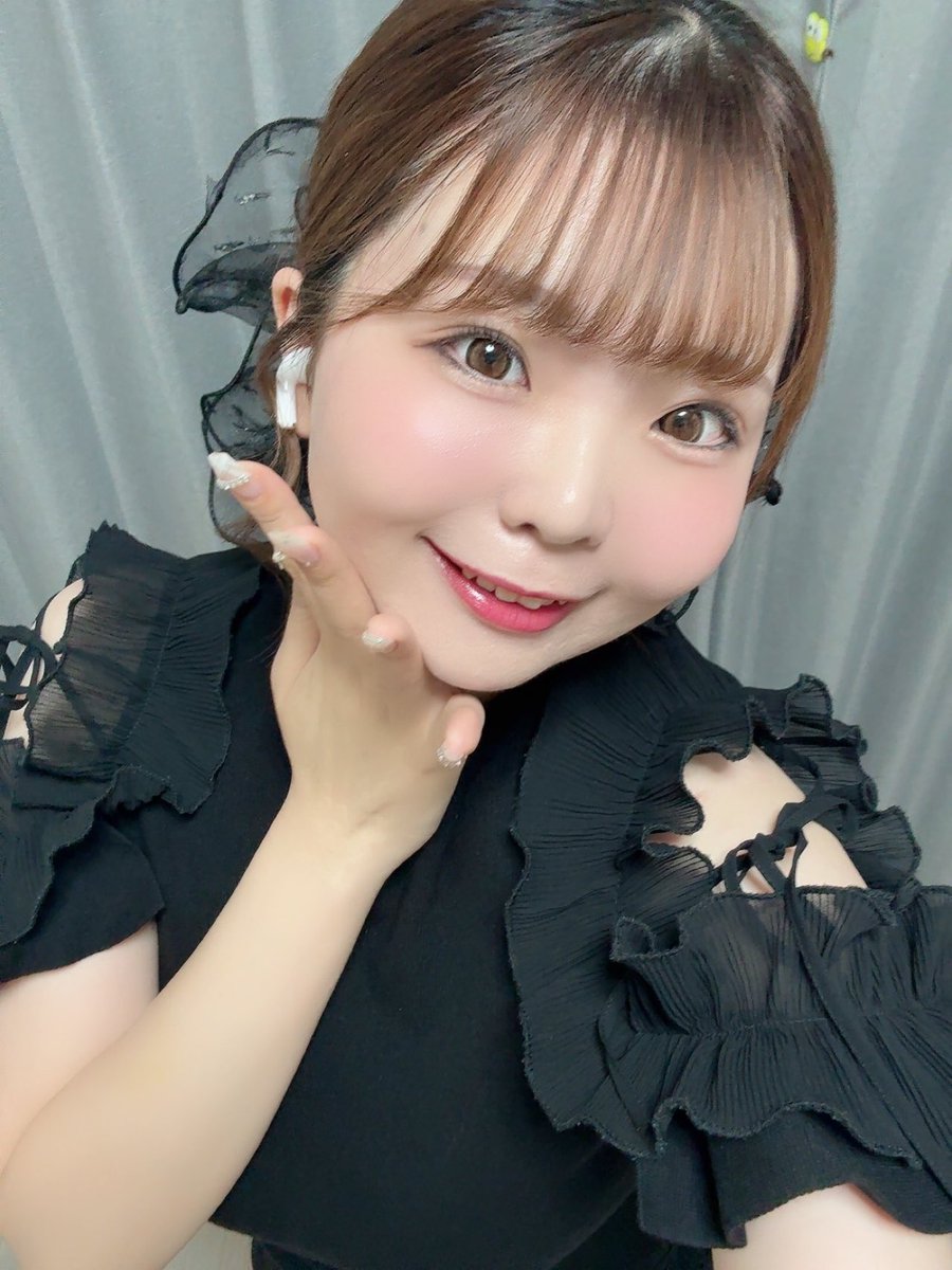 143zero_'s tweet photo. お休みだから新しいカラコン
赤ちゃんでもギャルに憧れます👶🏻🕶️✨ https://t.co/S7AtuBy6VI