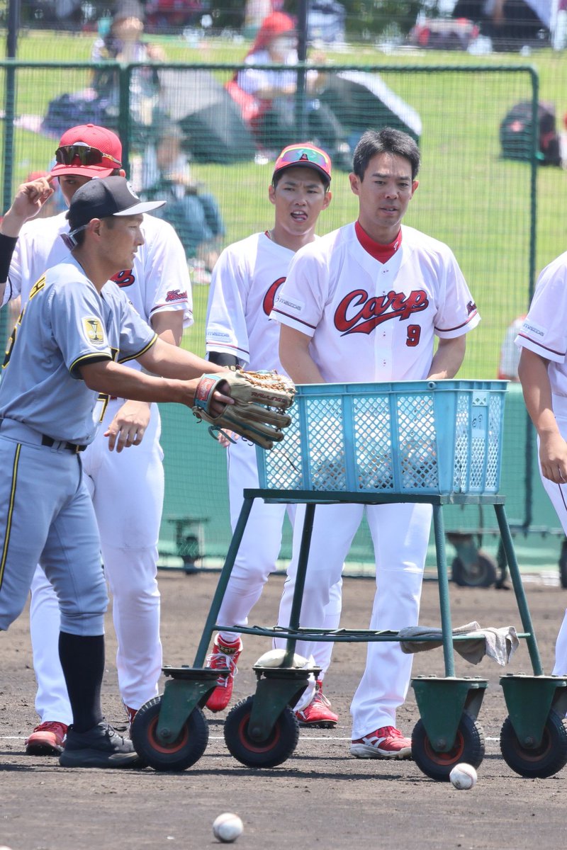 1224Kasin's tweet photo. 実績もキャリアも十分なベテラン選手が
道具を片付けている姿
なかなかできることじゃない

📸20260610_由宇練習場 https://t.co/9cWaNVDf8B