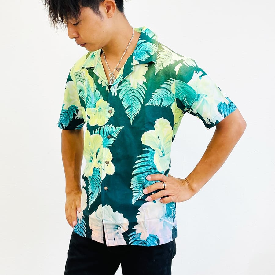 fgf_web's tweet photo. 本日は夏の定番アイテムのアロハシャツを紹介🌴🌴

写真やイラストを全面に印刷可能です！
アロハ生地はもちろん、メッシュ生地でも製作できますので、デザインや用途に合わせてお選びください！

製作の際はぜひ弊社にご依頼ください！
割引きクーポンもありますのでご活用ください✨

https://t.co/j87flmuPV4

早期入稿割は6月30日（火）までとなります👍👍