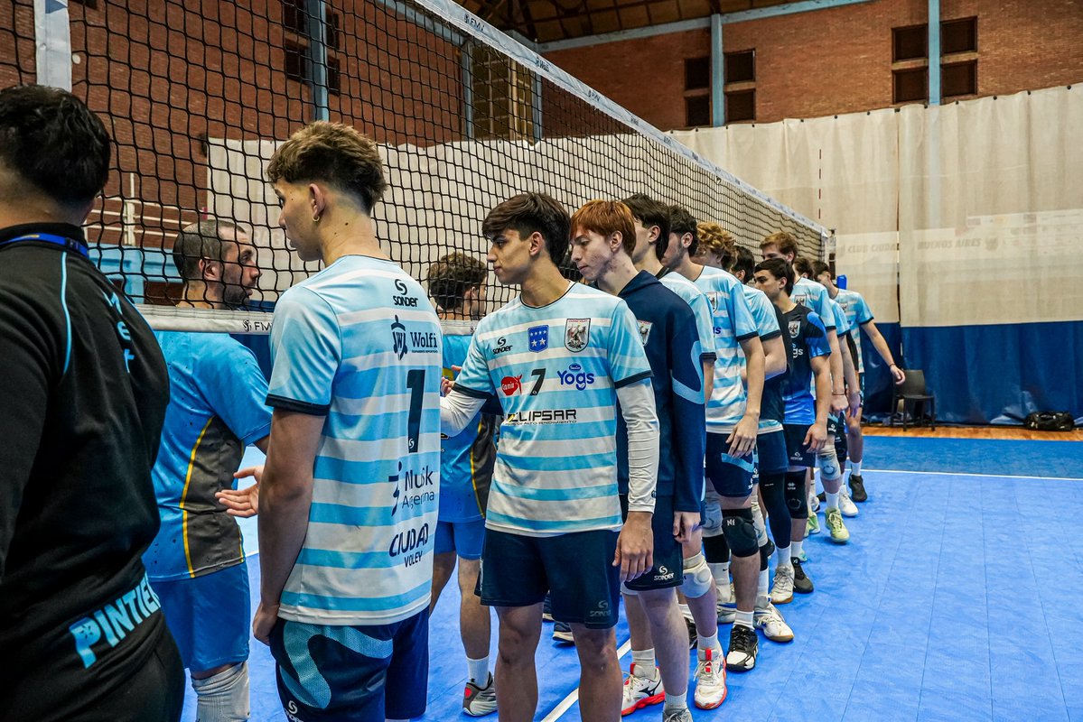 CiudadVoley's tweet photo. #Primera Victoria en casa 🦅💙

3️⃣-1️⃣ ante GEI 
📊Parciales: 25-19 / 20-25 / 25-14 / 25-19.

Un set cedido, pero el equipo no aflojó.
El miércoles, de visitante 🆚 77FC.

#VamosCiudad 🦅 https://t.co/uMYjmHZcBm