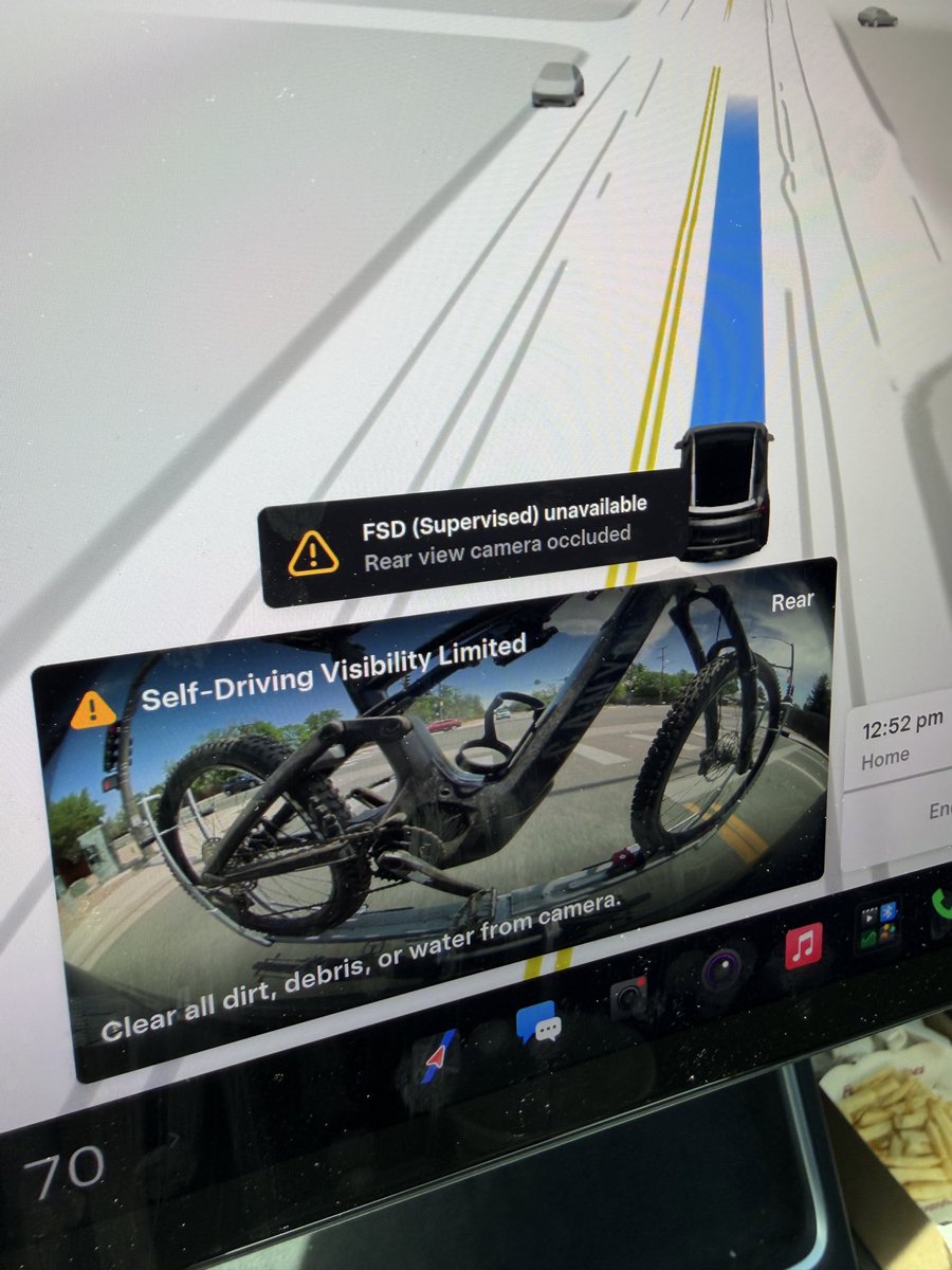 _da51d's tweet photo. .@Tesla really need a bike rack mode https://t.co/2UDtWLoJTK