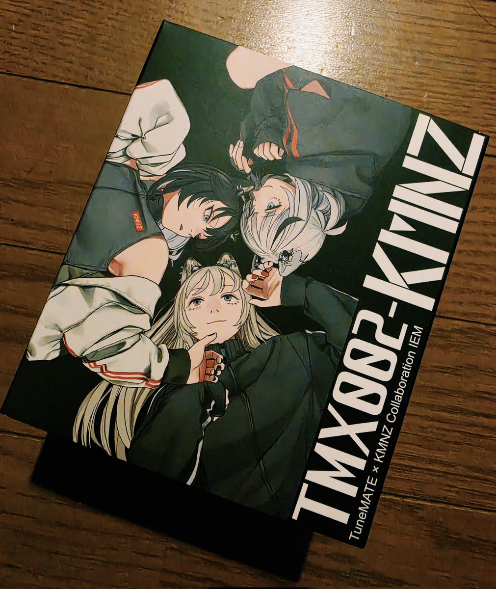 Lastly_sII's tweet photo. KMNZコラボイヤホン届いた！
聴くの楽しみすぎ🥹 https://t.co/0PjADRBtHU