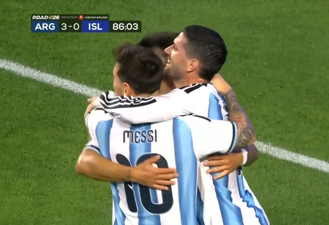 Dmadridreporter's tweet photo. GOOOAAALLAAZOOO 3-O ARGENTINA 
WONDERFUL PLAY BY ARGENTINA, THIAGO ALMADA SCORES !!! #ARGISL https://t.co/RH0o0bR25U