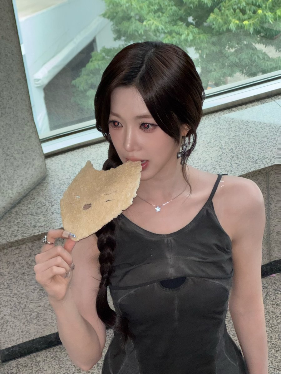 tripleS official tweet media
