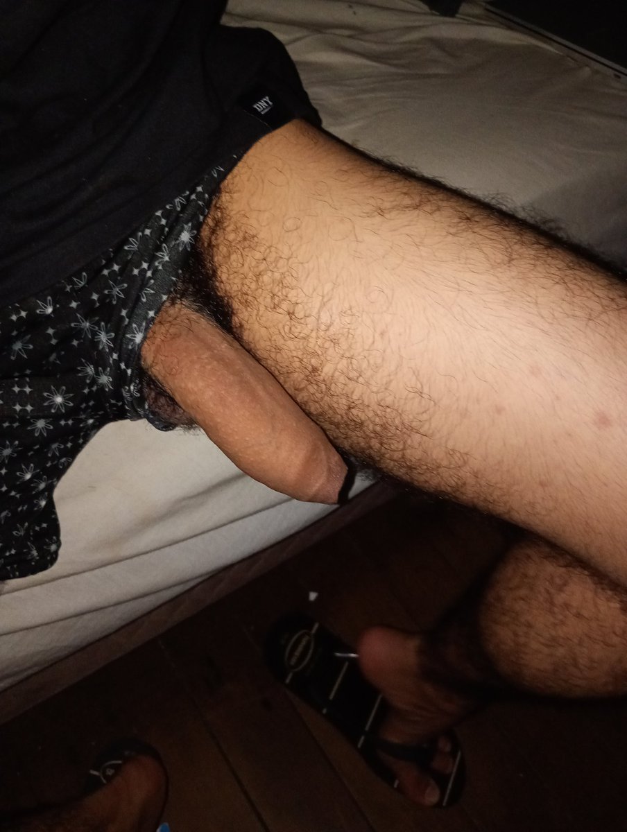 truemalemaster's tweet photo. Coé, coitado dos meus vizinhos que ficam me vendo andar sem cueca pela casa o dia todo kk https://t.co/TuiOiSFP8J
