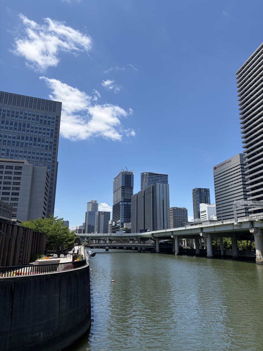 sangiovese's tweet photo. 大阪なう！ https://t.co/Rtmzf1gGzF