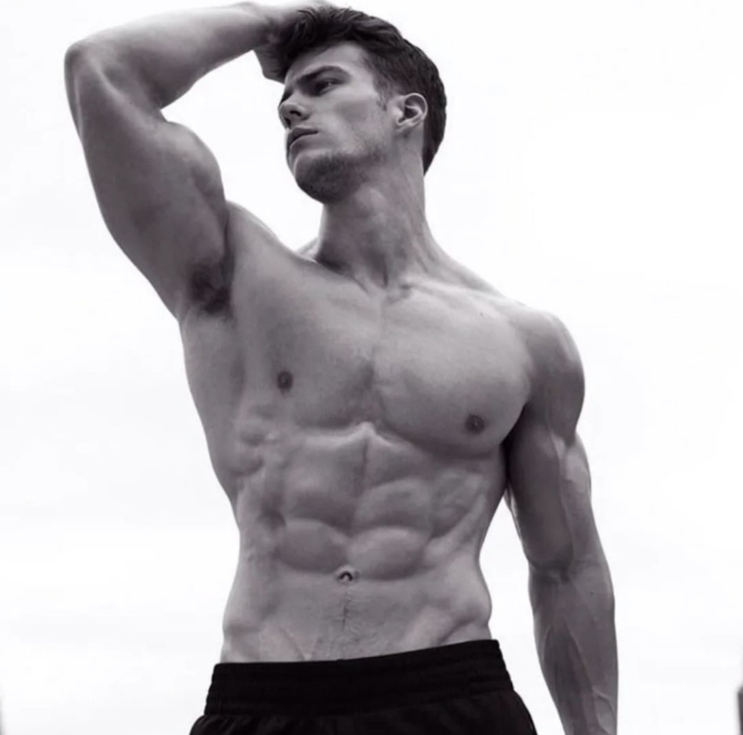 Oller_MattRP's tweet photo. All the fit hung stud you could want and handle ππ₯π¦
#tastytuesday #tuesdaytease https://t.co/8fzKI12NSX