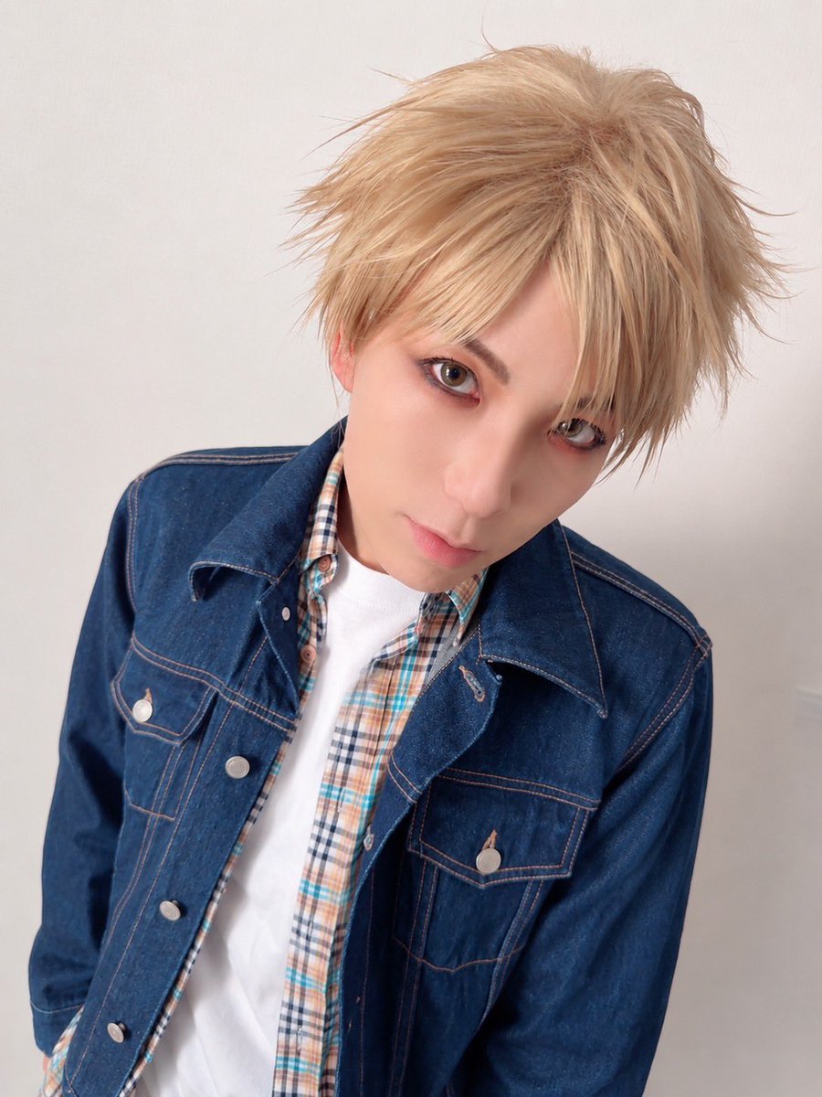 tokyounosuke's tweet photo. ふゆちゃん (@yucrina )！バディクレンズ最終回おめでとう🎉🎉！！！って事で朋友のタカジ氏とコスプレでお祝いさせてくれ！！
ポメ神はAIでなので違う子になってしまった(笑) #バディクレンズ #コスプレ https://t.co/EK80YwZsh2