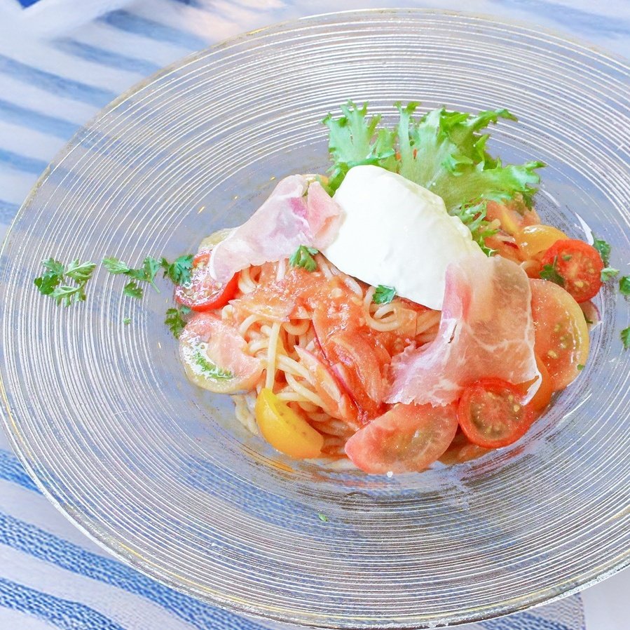 lmarllmarl's tweet photo. 冷製パスタフェア開催中🍴
【6/1~6/10】《生ハムとフルーツトマトの冷製パスタ クリームチーズムース乗せ》単品 1,380円(税込)
【6/11~6/20】《いかそうめんと夏野菜の冷製大葉風味パスタ》単品 1,380円(税込)
【6/21~6/29】《冷製明太子クリームパスタ》単品 1,430円(税込)
#エルマール https://t.co/131SX8mS5S