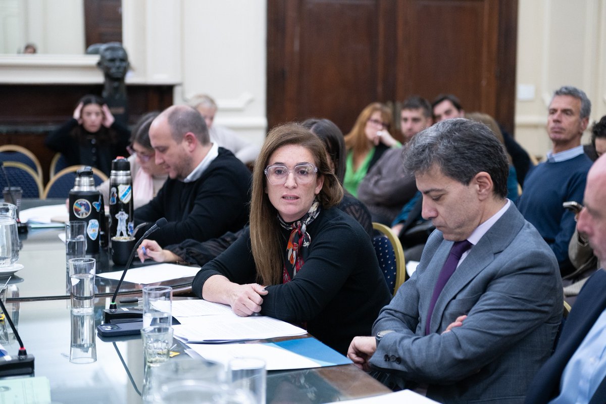 lconectadas's tweet photo. 📍Ciudad Autónoma de Buenos Aires #LegislaturasConectadas

🧬 Debate sobre la actualización del Registro de Datos Genéticos 

Fiscales compartieron información sobre cómo esta herramienta puede relacionar perfiles genéticos, detectar, prevenir, etc.

https://t.co/YahVezV9Pk https://t.co/HJRrMXtZbP