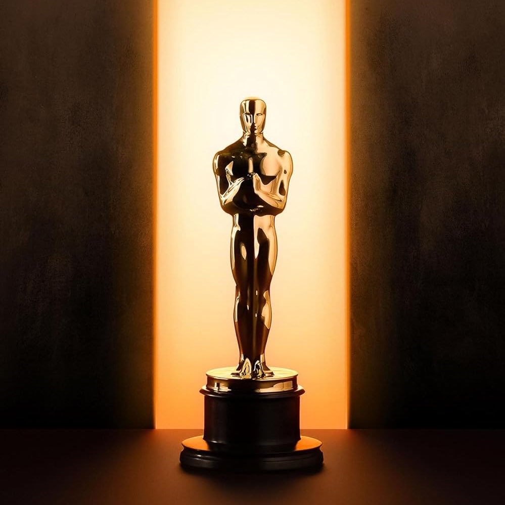DiscussingFilm's tweet photo. Bryan Cranston teases an episode of ‘THE STUDIO’ Season 2 where he is on drugs at the Oscars.

“I either propelled my career to a different level or completely destroyed it. Completely obliterated it, like, ‘What was he thinking?’ But it will be talked about.”

(Source: @Variety) https://t.co/n7RLyfx0lc