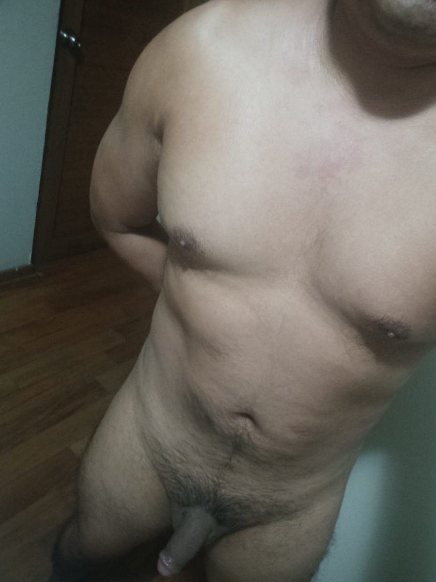 RodrigooRo67340's tweet photo. Alguna amiga de Chiclayo para platicar... 🔥 https://t.co/Ogp1yKG04J