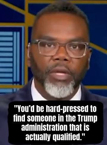 AntiLeftMemes's tweet photo. Is Democrat Mayor of Chicago Brandon Johnson a Retard or a Communist? https://t.co/cYBA47aNtG