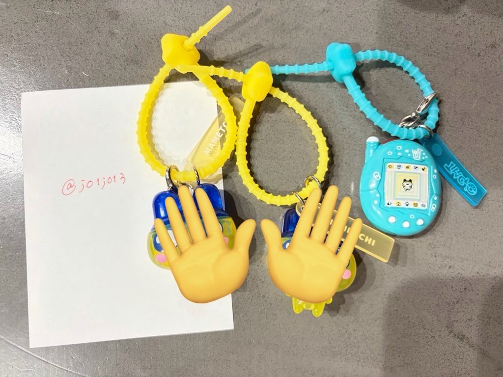 jo1jo13's tweet photo. たまごっち　カラフルマルチチャーム　アナザーカラー セブンイレブン 交換

【譲】 ケーたま(めろんソーダ)

【求】いちごっち

郵送での交換希望です📮
宜しくお願い致します。 https://t.co/j7xExu5vYf