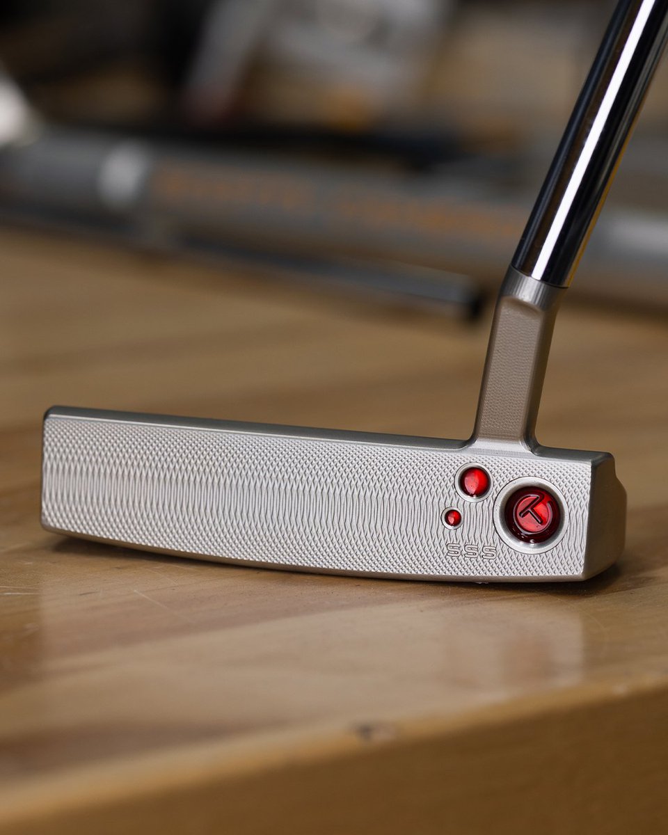 This 34-inch Select Flowback 5.5 (F-5.5) Tourtype SSS is crafted