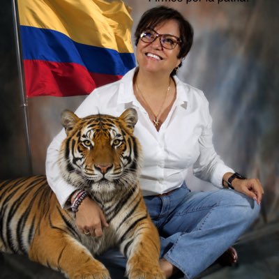 ATMBM's tweet photo. #NewProfilePic https://t.co/FV6Cx8PbO4