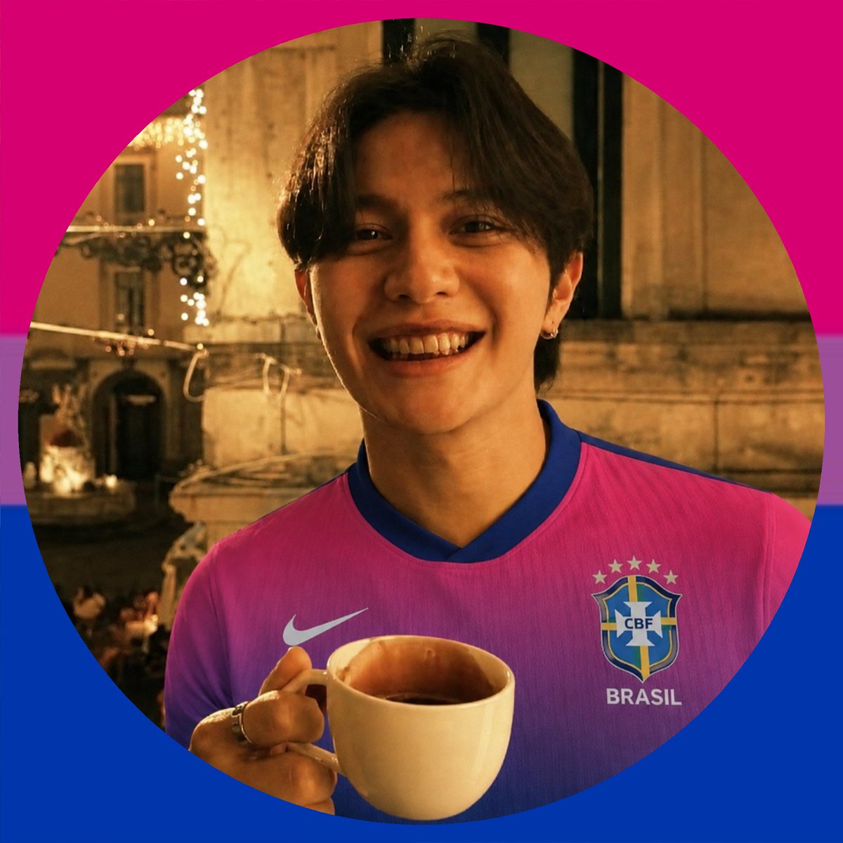 _madcf's tweet photo. icon vs no repeat https://t.co/ux4WNXiFSX