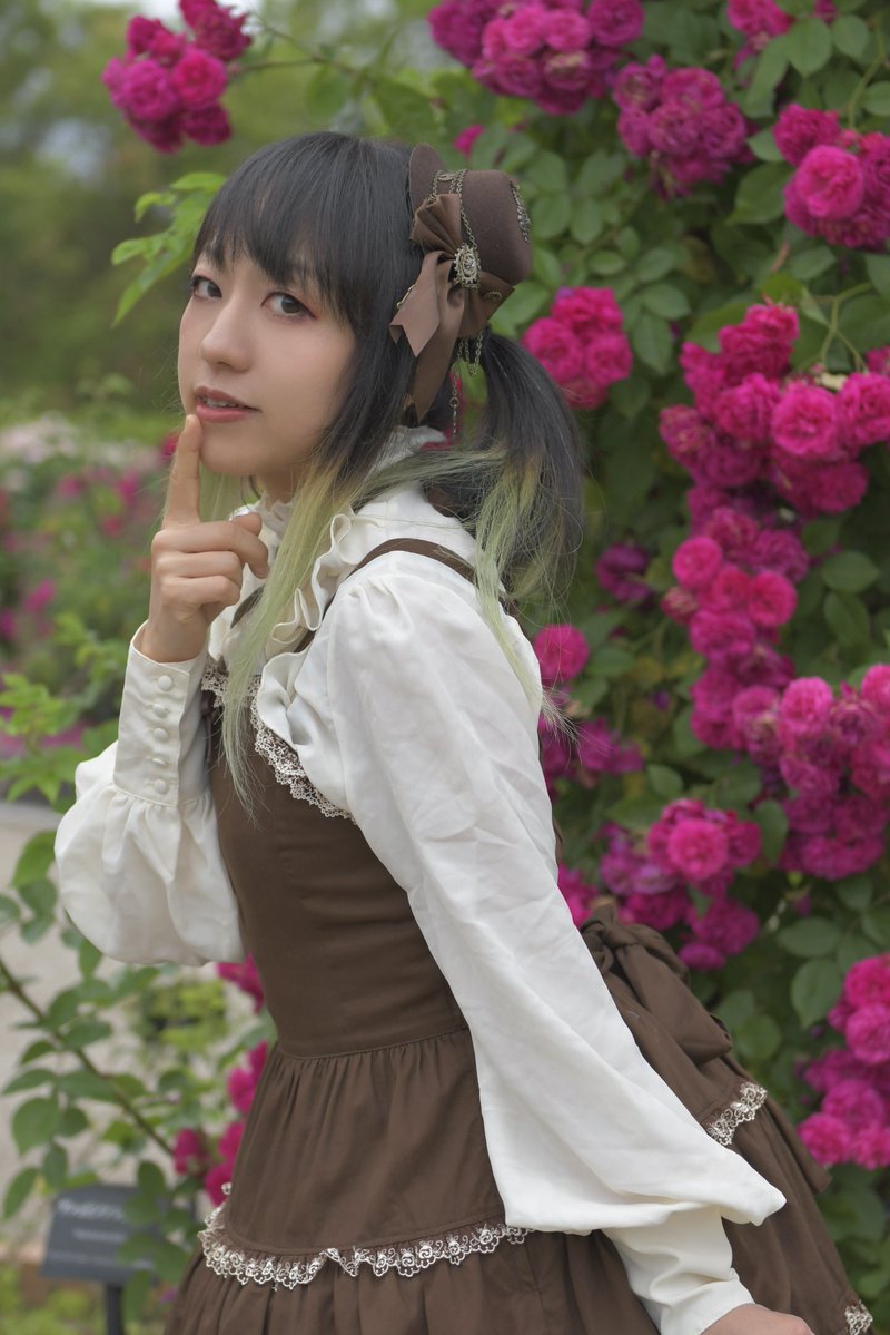 yzkrin's tweet photo. 薔薇は濃い色が綺麗だね🌹

#ポートレート
#ポートレート撮影 https://t.co/AULjjzCs8S