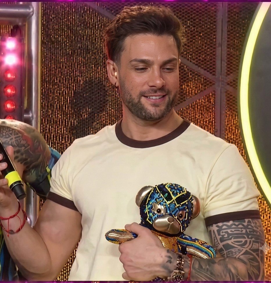 mariannerdz95's tweet photo. Este es mi nuevo duo favorito 🦁✨️💚💛💫🐻
@NicolaPorcella
@garravsveneno
#GuerrerosMundiales
#GarraVsVeneno
#NicolaPorcella https://t.co/ZwNsPbCFNZ