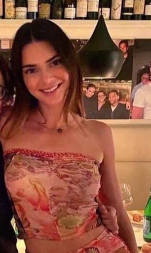 ciertalovesken's tweet photo. pretty girl! 💕 https://t.co/eCtbfUFBHu