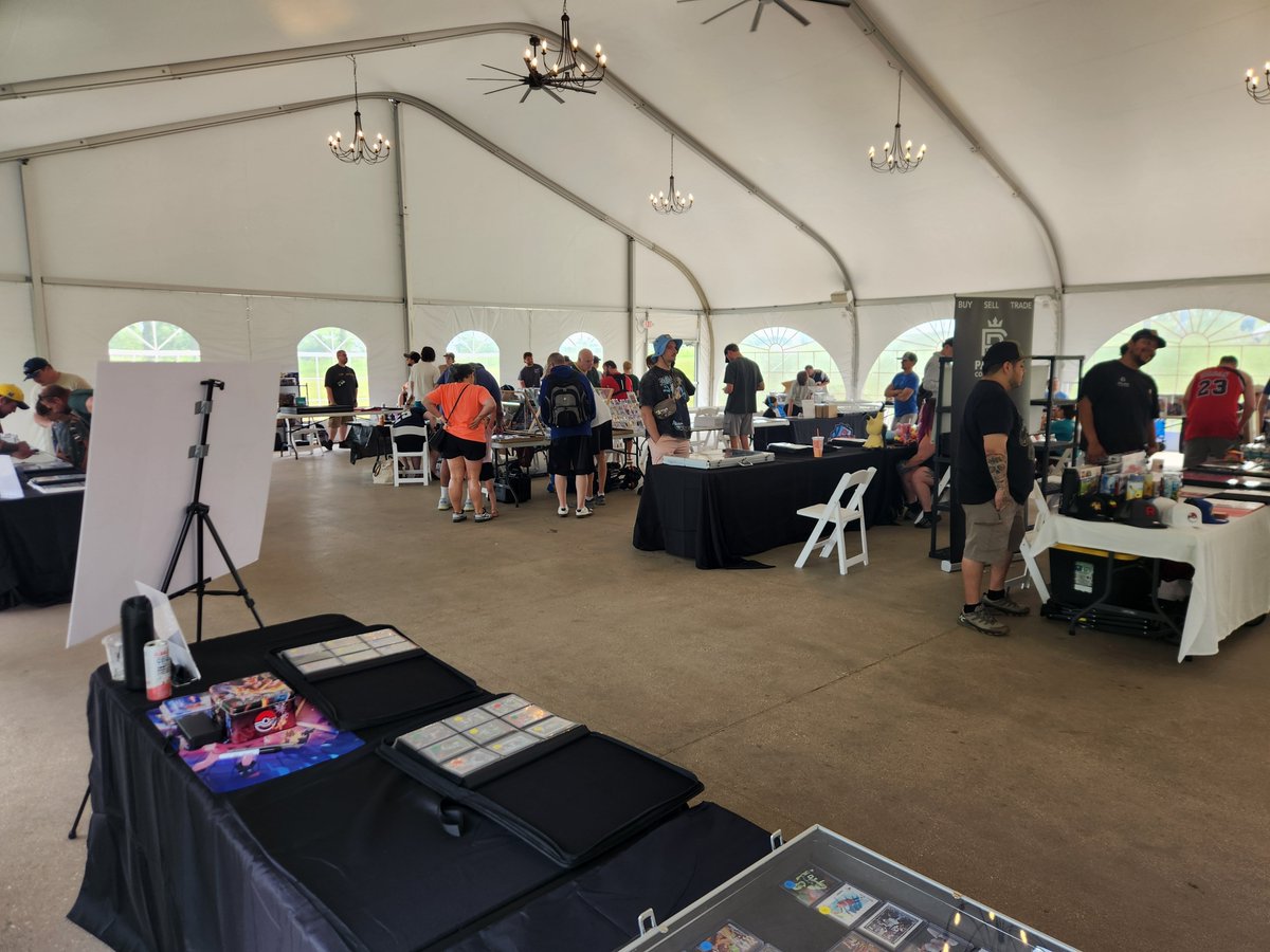 The_Lair_Cards's tweet photo. First show was amazing! 

We are now onto planning the 2nd!

19th Hole Card Expo https://t.co/dH9VVymg24