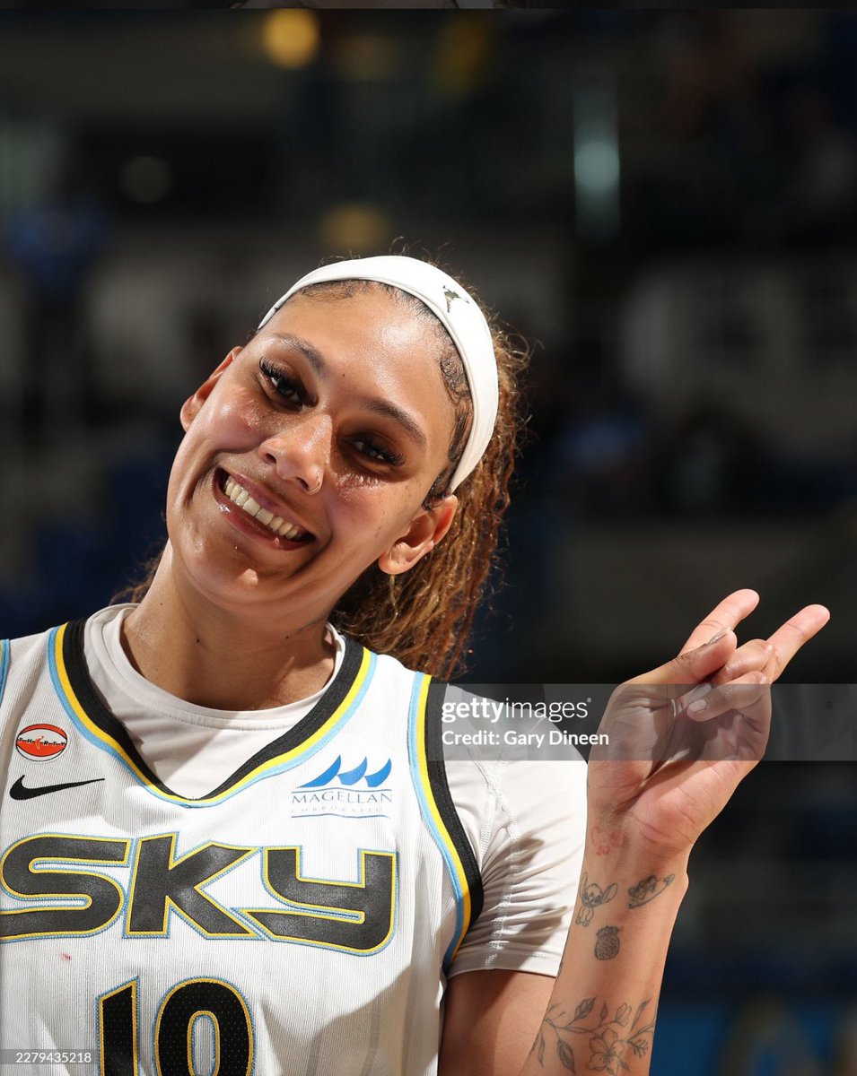 WizrdOffPluto's tweet photo. This cutie just hit 1,000 career points https://t.co/sizjdhAdVh
