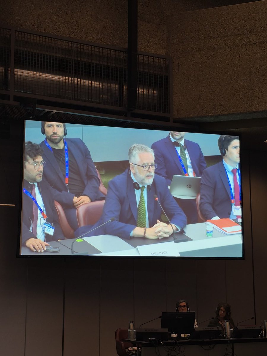 STPS_mx's tweet photo. 🇲🇽 lidera las negociaciones en la #CIT2026 para lograr un convenio y una recomendación de la @ilo sobre #PlataformasDigitales. Nuestro país ha sido un puente entre las posiciones de gobiernos, empleadores y trabajadores para alcanzar estos instrumentos. https://t.co/HWyG5t0U4C