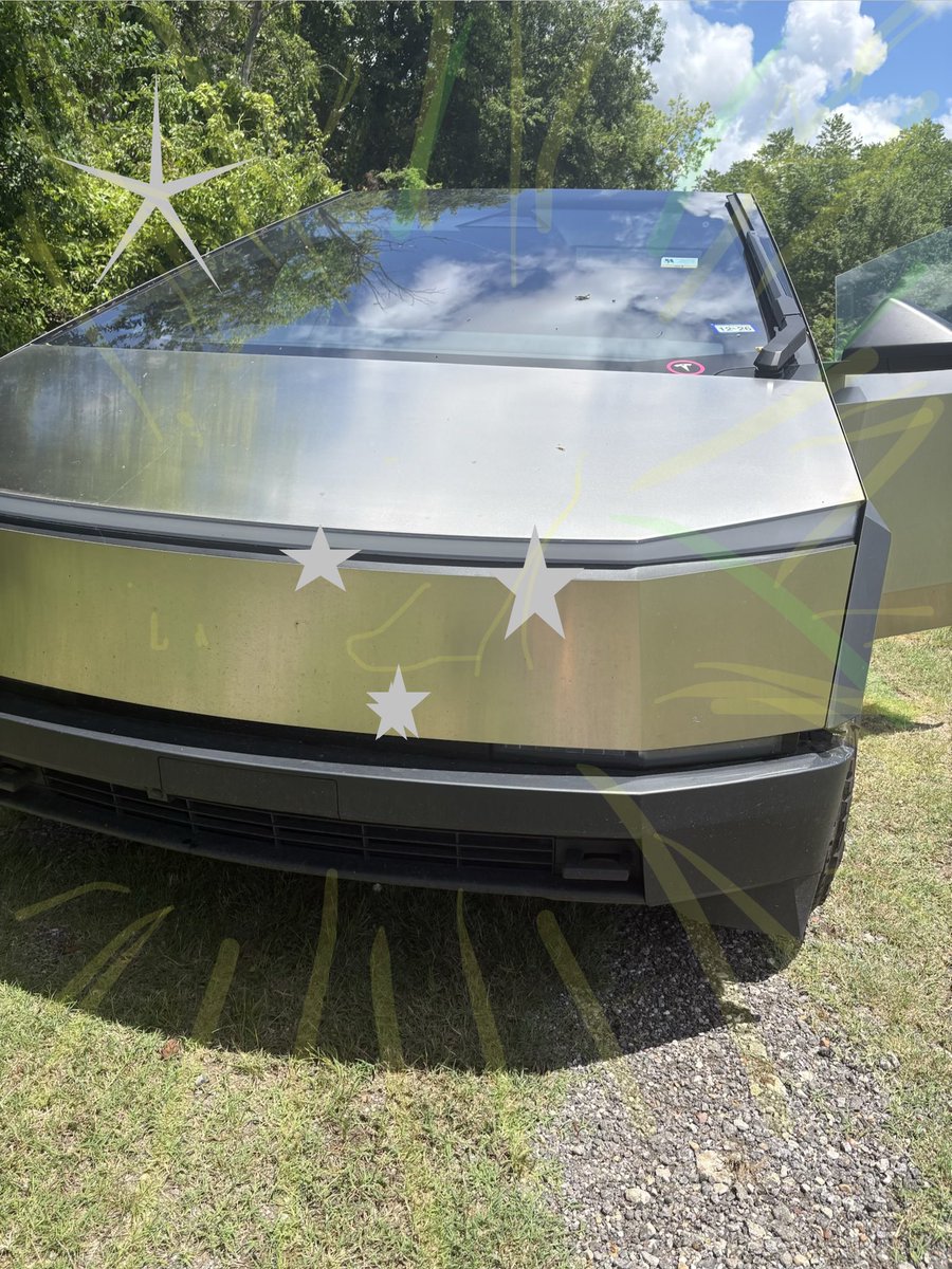 Brigitt08020250's tweet photo. @tesla  @NTXTeslaOwners @elonmusk 

I was happy to get a CT loaner at Tesla service center. The people were nice, my CT got fixed on warranty in no time. 

Only one thing to add: I really like to sit in clean car🥳 Please take care of this😊. https://t.co/65WiBTD0vv