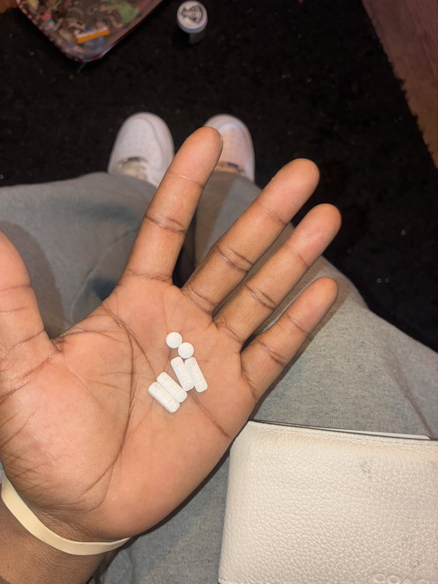 roddinero2x's tweet photo. geeker but she still luhh me 🫶🏾 https://t.co/TOCeuEbXje