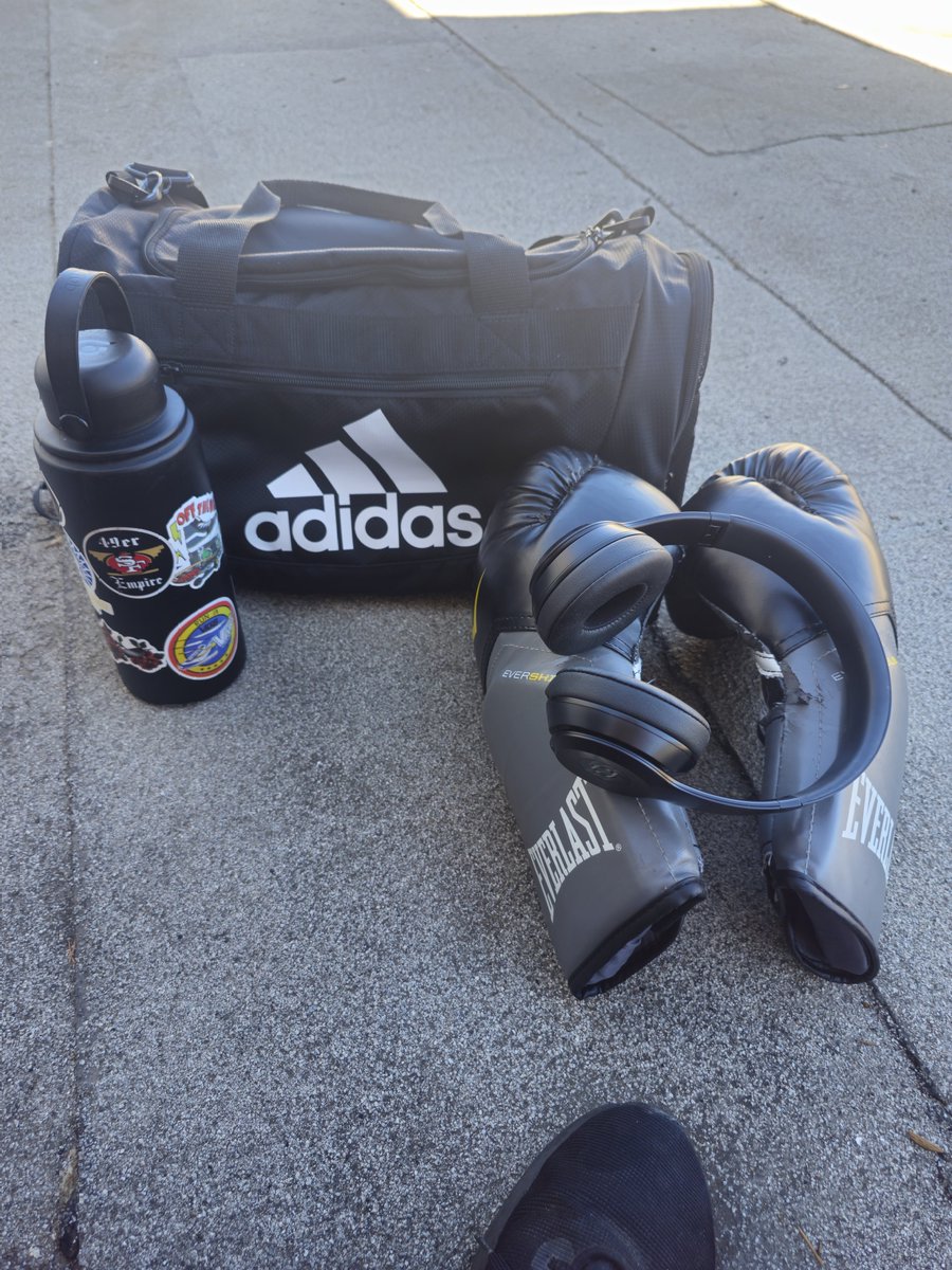 _AyyoNico's tweet photo. Day 4 of many more. Training until I can punch as fast as ippo
#Bayareafitness https://t.co/E4CQg7cPfR