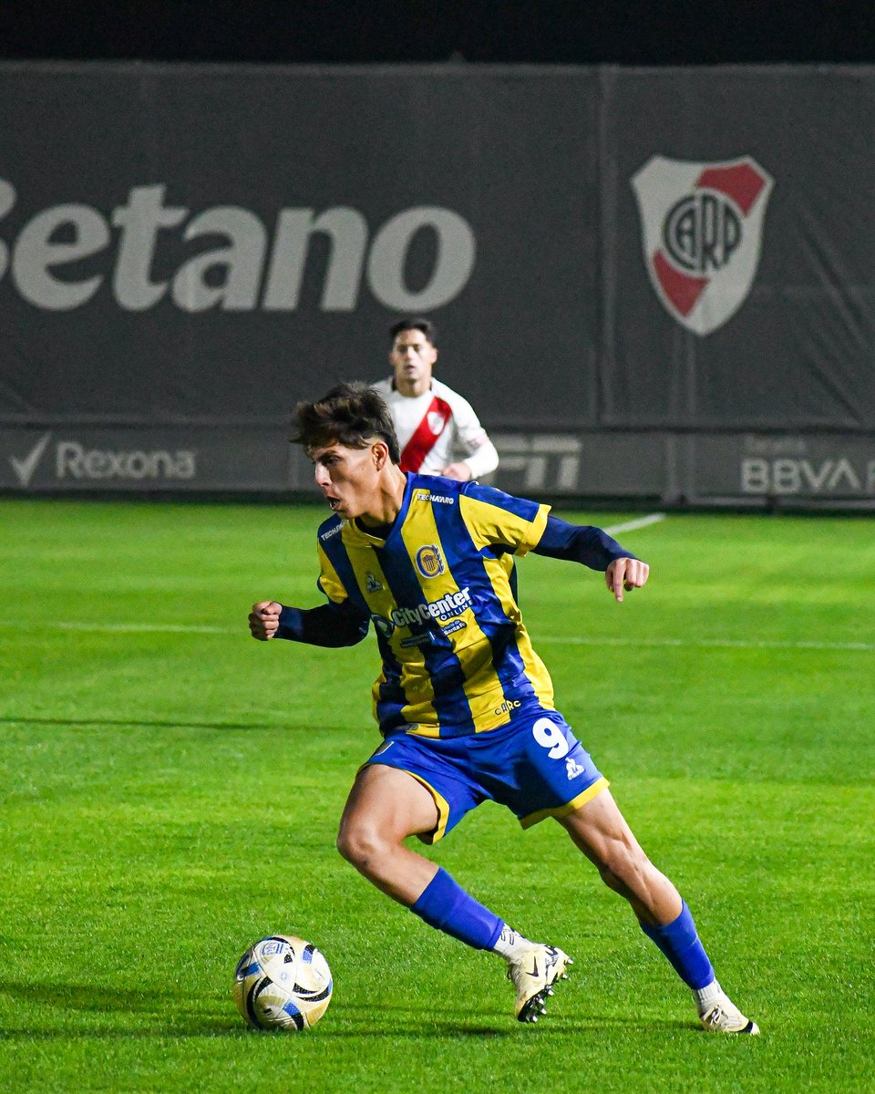 CARCJuveniles's tweet photo. #Reserva | Final del partido en Ezeiza

Con gol de Thiago Ponce, #RosarioCentral cayó 1-2 ante River Plate.

#VamosLosPibes💪🇺🇦 https://t.co/ZDsHPf69oK