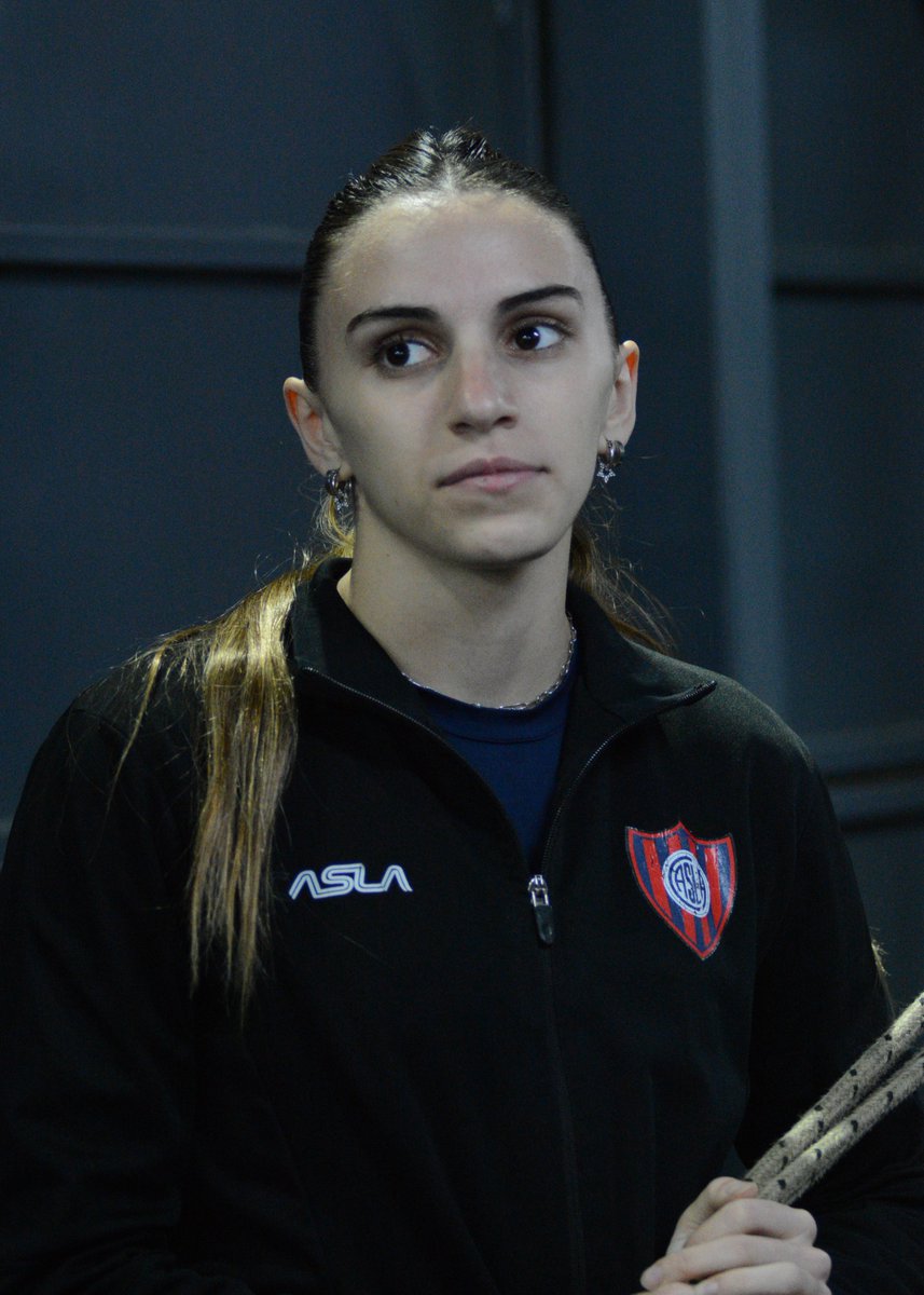 CASLAVoley's tweet photo. 🏋️‍♀️🔛 Martes de gimnasio. 

¡Vamos, Matadoras! 💙❤️ https://t.co/eDVwqPNy67