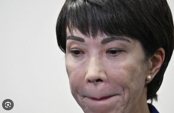 tekina_osamu's tweet photo. Satoshi Fujii, a Kyoto University professor and the "economic mastermind" for Sanae Takaichi, has confessed. He admitted it was he who introduced Ken Matsui—the creator of the defamatory videos—to Tsuyoshi Kinoshita, the state-paid first secretary of Takaichi's office.

Takaichi had unequivocally declared in the Diet, "Neither I nor my secretary have any acquaintance with him." That alibi has now been utterly shattered.

Moreover, Fujii has also dined with Yuichiro Tamaki, with Matsui in attendance. There was even a scheme involving "Tamaki Tokens." The rot has spread across both sides of the aisle.

#SanaeTakaichi #JapanesePolitics #Disinformation #Takaichi