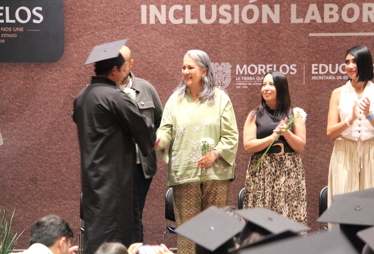 cdhmorelos's tweet photo. 📚 La Presidenta de la #CDHM, Mtra. @nadcarranco, asistió a la entrega de certificados y constancias realizada en el marco del Programa Estatal de Certificación para la Inclusión Laboral de Personas con Discapacidad, encabezada por la gobernadora @margarita_gs. https://t.co/RdDDtm3paZ