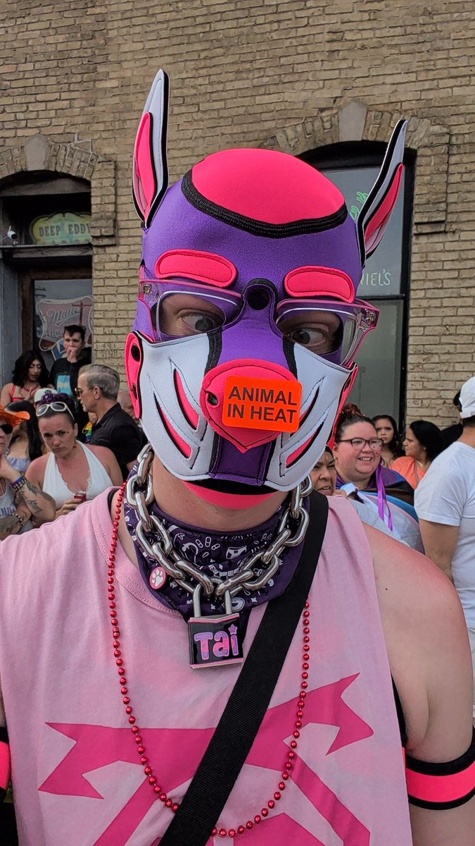 Tai_Koopa's tweet photo. Stranger booped this sticker on my nose at Pride 🐾 https://t.co/wYVoIkYOMe