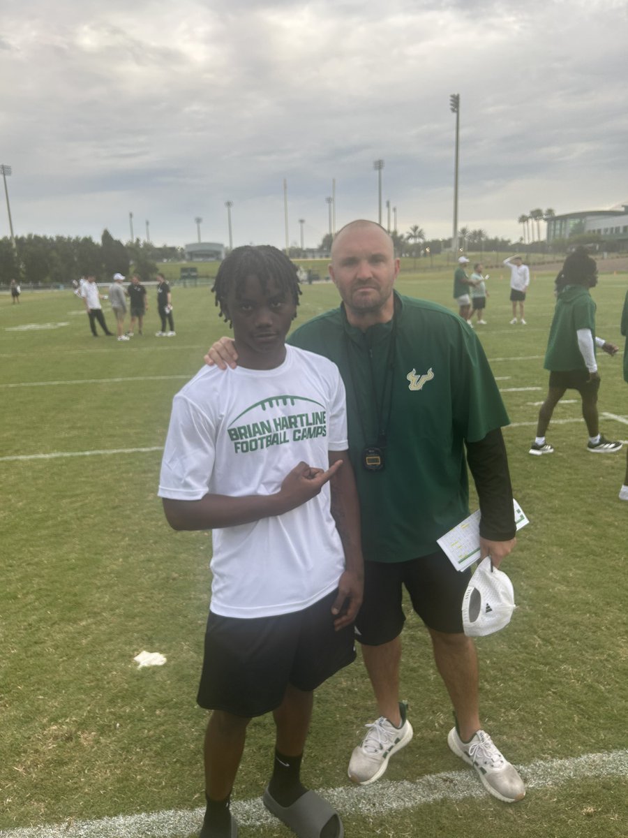 SuperStarVon's tweet photo. Had a great learning experience at the @USouthFlorida camp. Grateful for the opportunity and learning moments. @CoachA_USF @brianhartline https://t.co/pklMQVxCCC