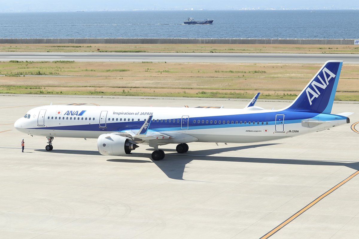 morota99's tweet photo. 今日（2026/06/10）の朝の神戸空港。
#Aviationphotograph https://t.co/gX6AIWiSfj