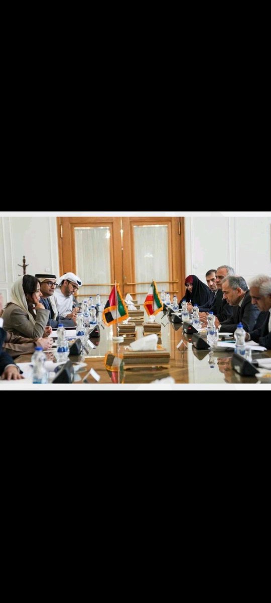 chza7e's tweet photo. @Alsha3r_alials بن ناقص قاتل اخوانه الاربعه عشان يحكم الاحمارات رجع من طهران ولاباقي في الاجتماع نيحن ضد إيران وابويه منافقين 🤣🤣🤣🤣 https://t.co/JIV0vtPdno