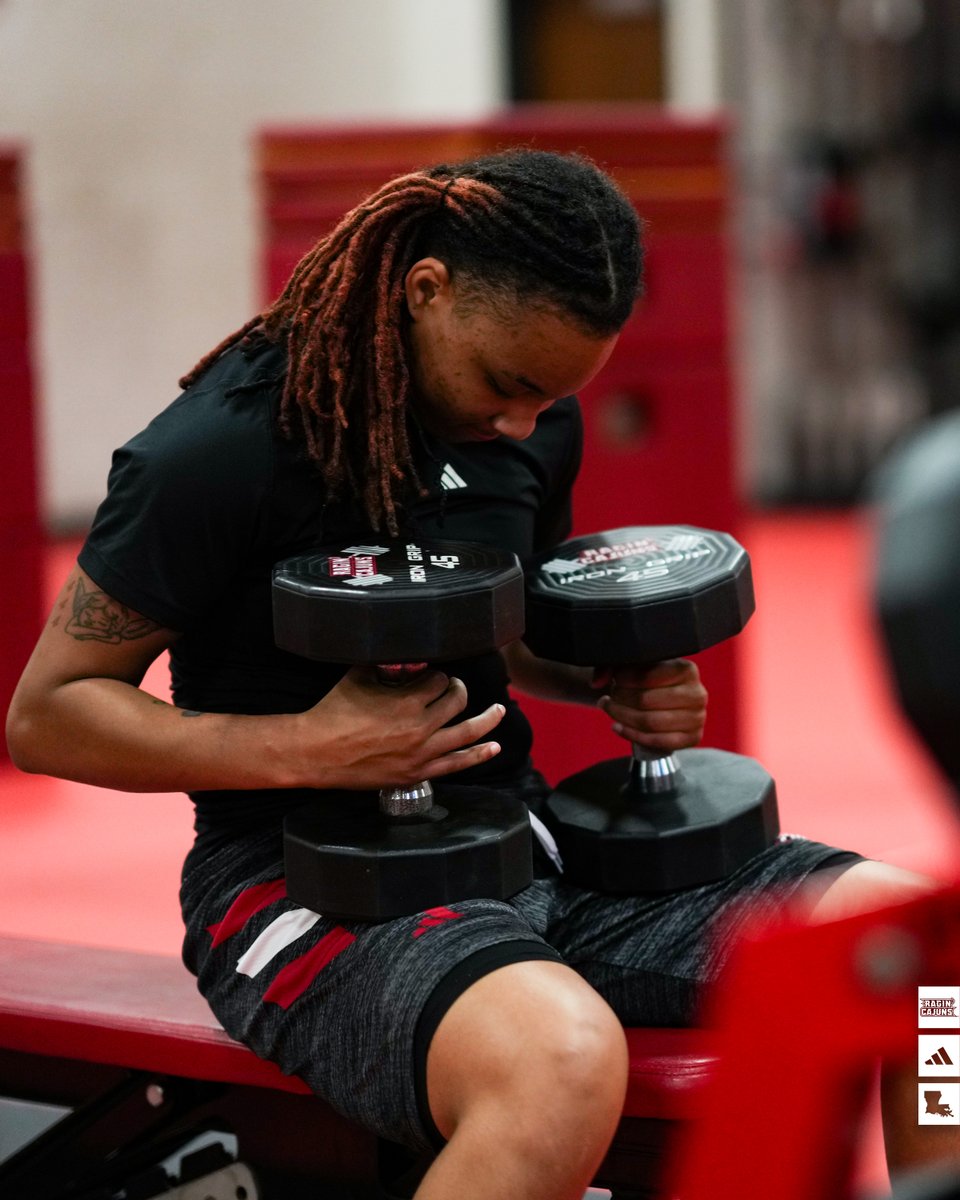 RaginCajunsWBB's tweet photo. Setting the standard. Building the vision. 🫡

#GeauxCajuns https://t.co/7xKrAEuR6c