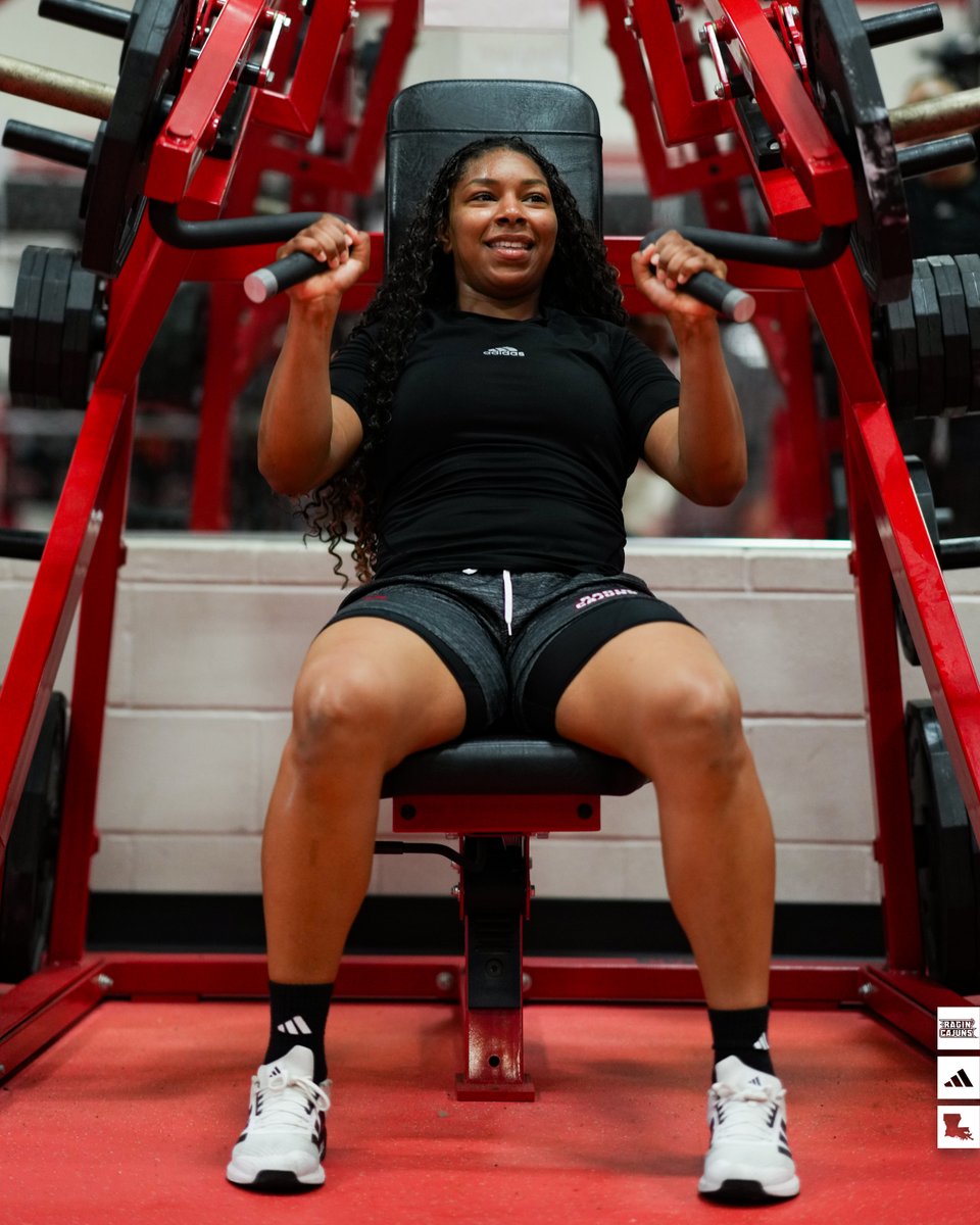 RaginCajunsWBB's tweet photo. Setting the standard. Building the vision. 🫡

#GeauxCajuns https://t.co/7xKrAEuR6c