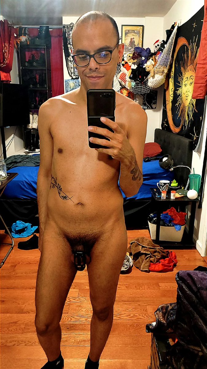 PupDiablo89's tweet photo. Locked boy
#gay #gaynyc #horny #fartinmyface #kinky #naked #lovebeingnaked #submissivebottom #sitonmyface #hornybottom #bottom4top #underwear #slut #sluttyboy #femboy #slutpuppy #pupplay #gaypride https://t.co/tWzBr5j9uk