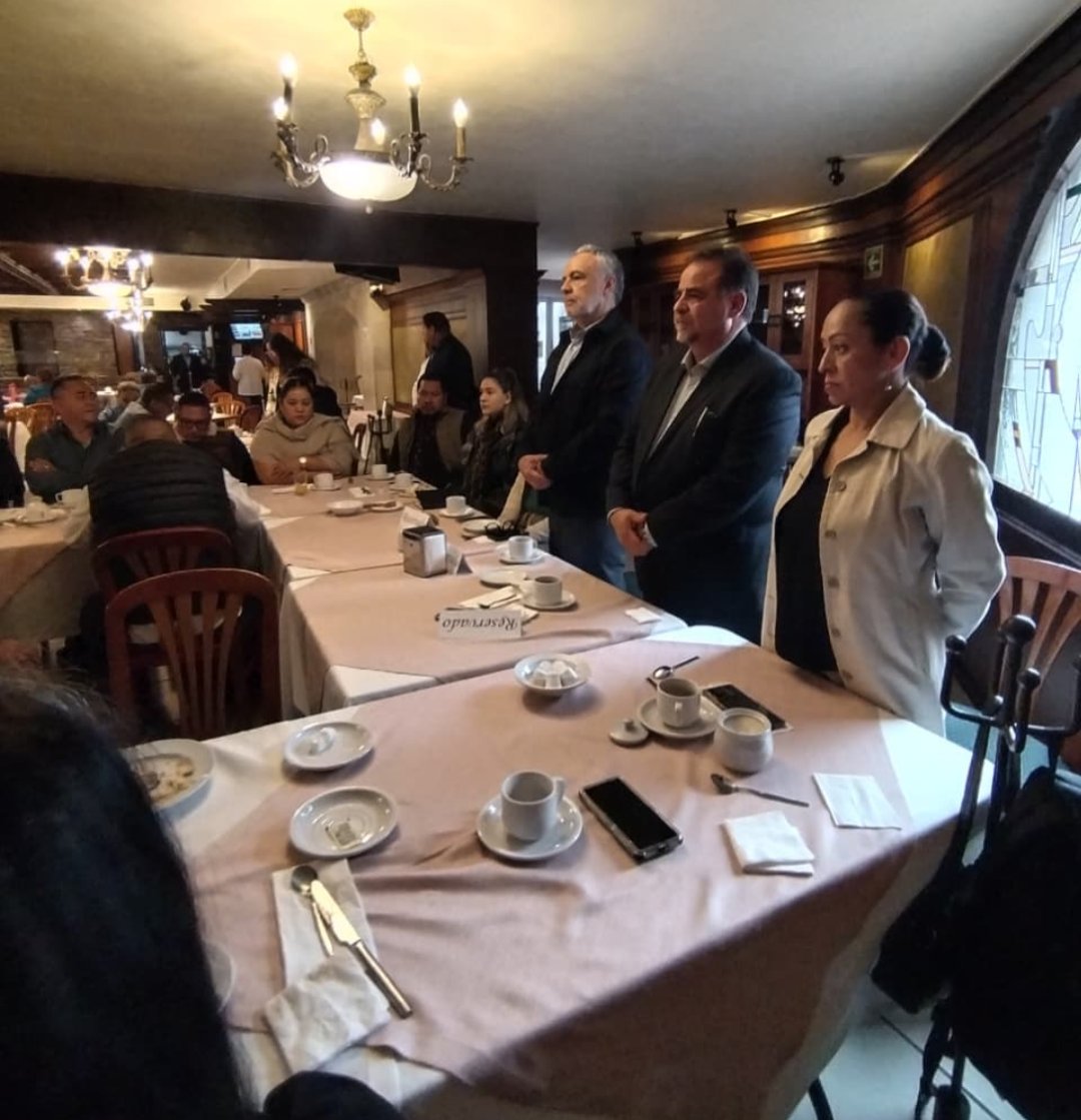 cotacap's tweet photo. 📸 Reunión con @aramirezcuellar, diputado federal y referente en los trabajos de diálogo con el #SectorTransporte desde los inicios de la #4Transformación.

Seguimos construyendo propuestas rumbo a la #ConvenciónMetropolitana de #Transporte. 🚍🚖🤝

 #Movilidad #CDMX #Edomex #4T https://t.co/QasFWhwMiC