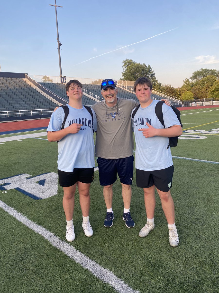 SamuelHub98's tweet photo. Had a great time at the Villanova camp tonight  Thank you again to @NovaFootball for haveing me at there camp to night and another thank you to @devine_sean for inviting me and my teammate @landis_luke99 to evaluate us !! press,   @wilson2882 @AmarCoach @Coach_KQuinn https://t.co/kaz2Jiwt5p